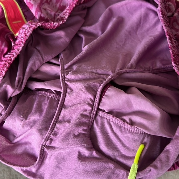 Under Armour Pink and Yellow Athletic Shorts Lightweight Stretchy Design - Picture 6 of 8